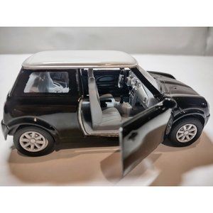 New Mini Cooper Black w/ White Roof Kinsmart Diecast 1:28 Scale Model Car